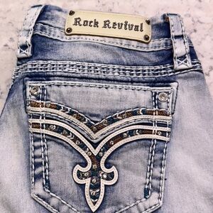 Rock Revival Brunella distressed, blue jeans, easy straight Size 29’ Beautiful